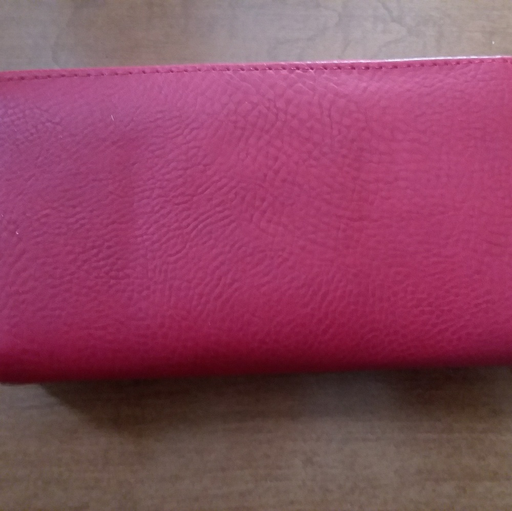 Red Vegan Wallet - Picture 2 of 5